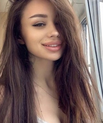 Встречусь с тобой в Москве, чтобы подарить тебе незабываемые моменты наслаждения. Мои услуги - широкий спектр удовольствий: классический и оральный секс, ролевые игры, массаж и многое другое. Буду рада исполнить твои самые сокровенные фантазии. Фото - проверено, мои формы завораживают. Клиенты отмечают мою отзывчивость, искренность и сексуальную энергию. Доверься мне и ты откроешь новые грани блаженства. Сделаю все, чтобы ты почувствовал себя королем. Let's have a 🔥 time together! 8902, 21 год